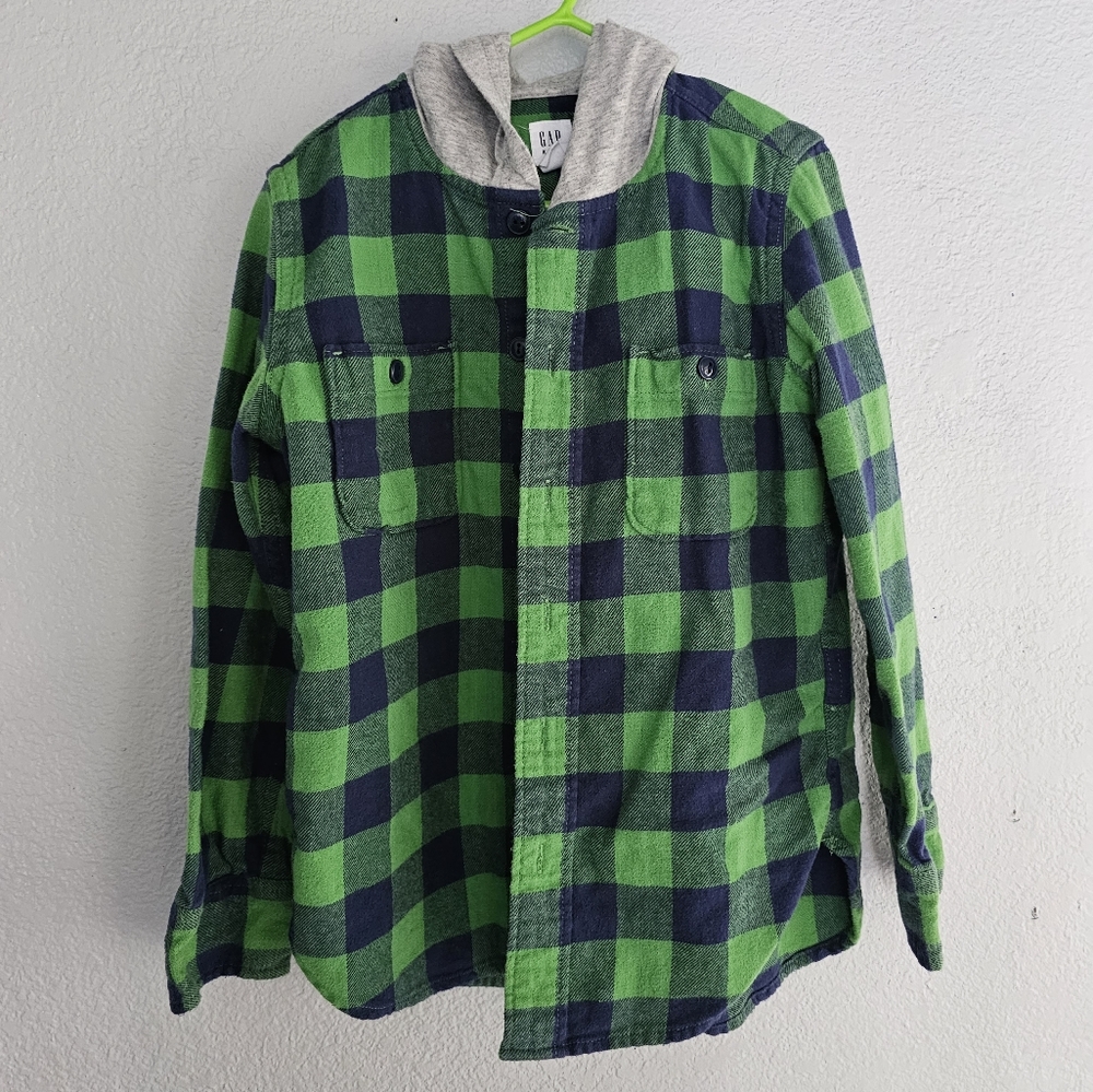 Gap shirt
